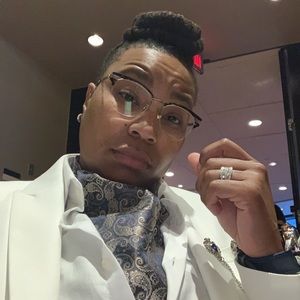 Meet your Posher, Lashan